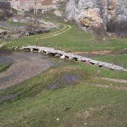 Río Talegones a su paso por Torrevicente